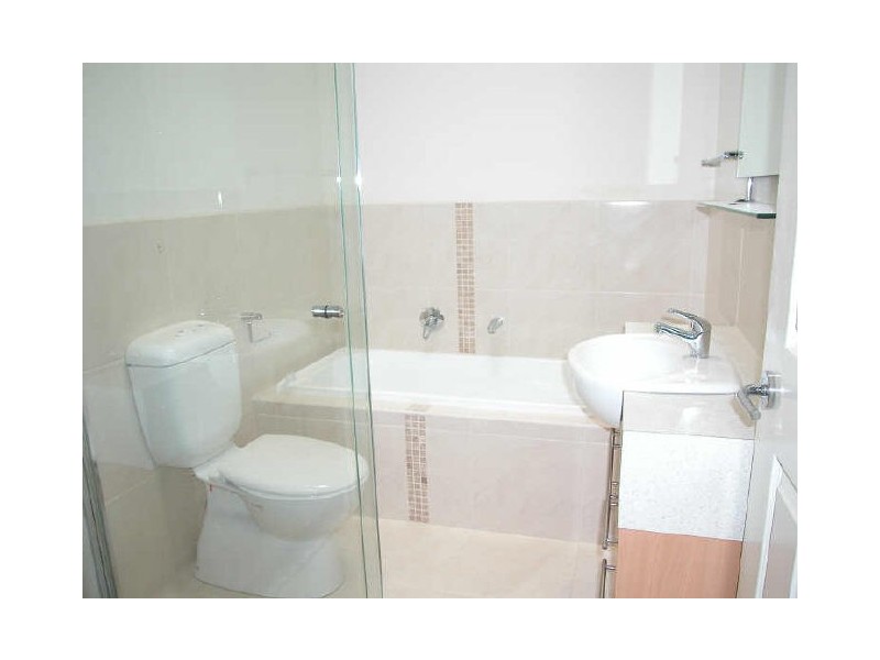 2/24 Colonel Street, Clayton VIC 3168