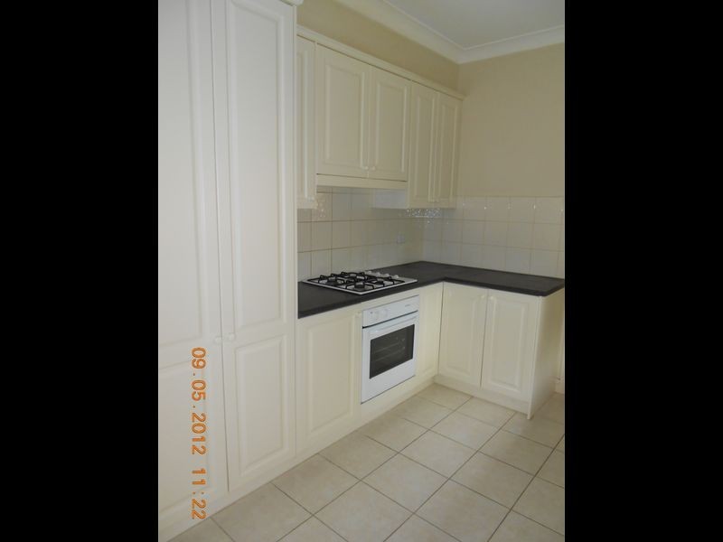 2/8 Westbrook Street, Chadstone VIC 3148