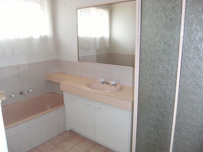 4 Dealing Drive, Oakleigh South VIC 3167