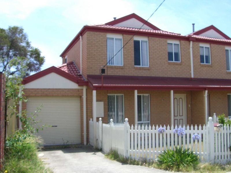 2/3 Rose Street, Clayton VIC 3168