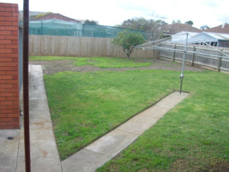 2 Camdale Street, Clayton South VIC 3169