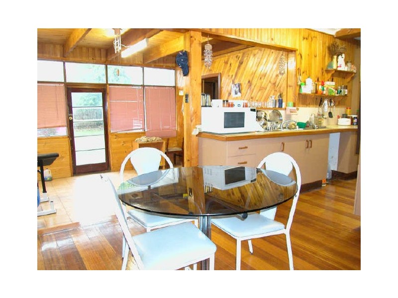 30 Harlington Street, Clayton VIC 3168