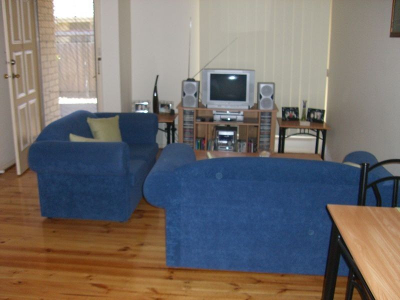 2/13 Burns Avenue, Clayton South VIC 3169