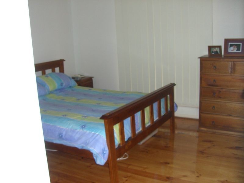 2/13 Burns Avenue, Clayton South VIC 3169