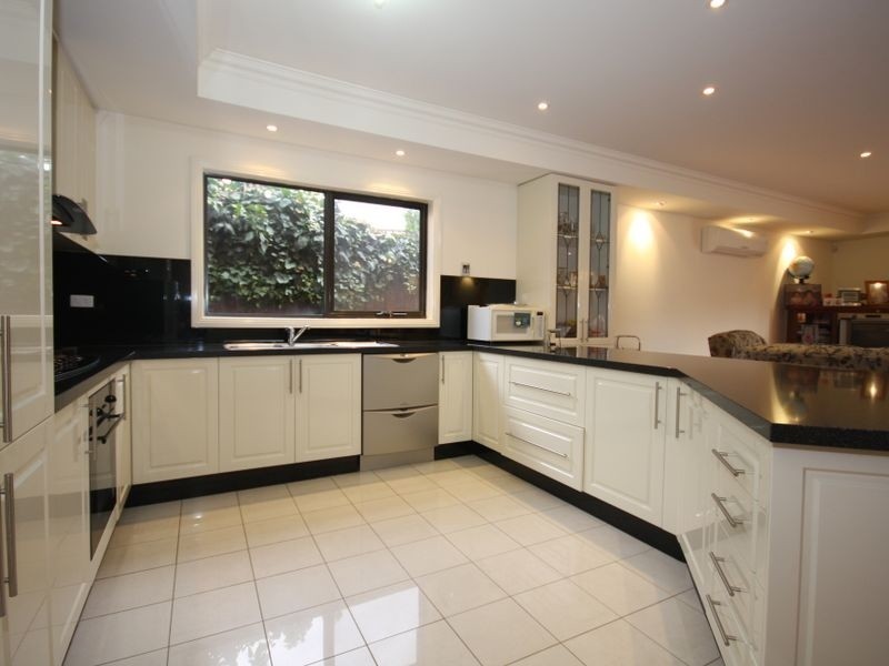 10 Monash Place, Clayton VIC 3168