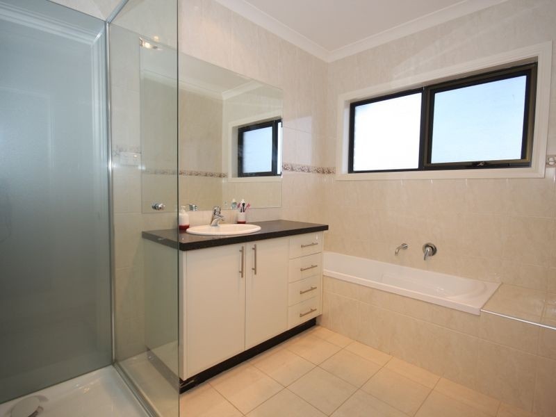 10 Monash Place, Clayton VIC 3168