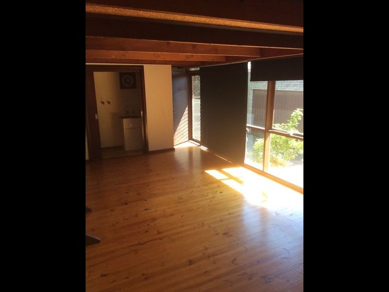 81 Lemont Avenue, Mount Waverley VIC 3149