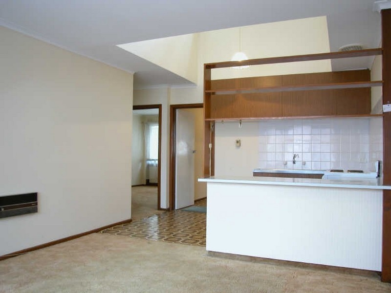 2/2 Thompson Street, Clayton VIC 3168