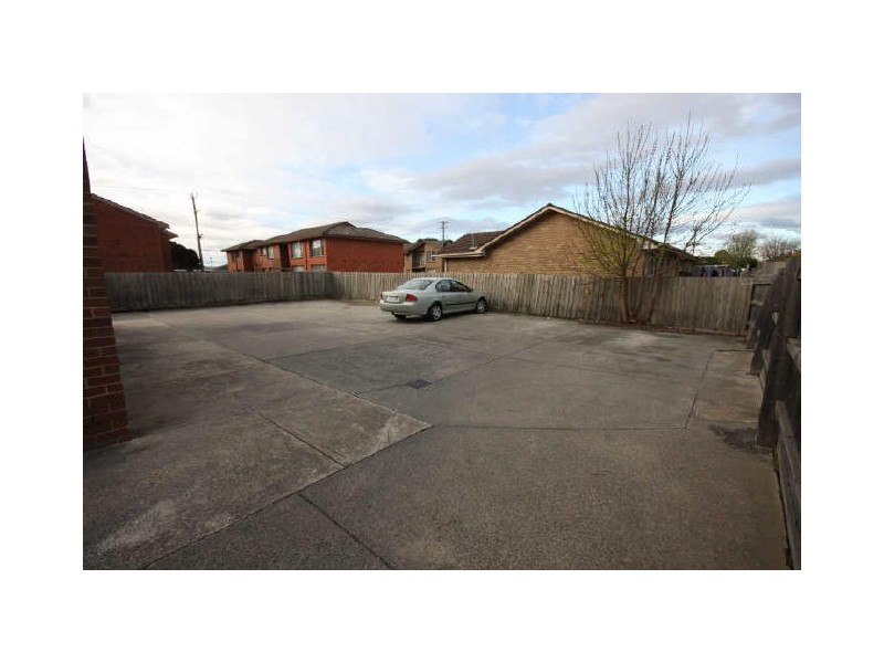 4/2 Browning Avenue, Clayton South VIC 3169