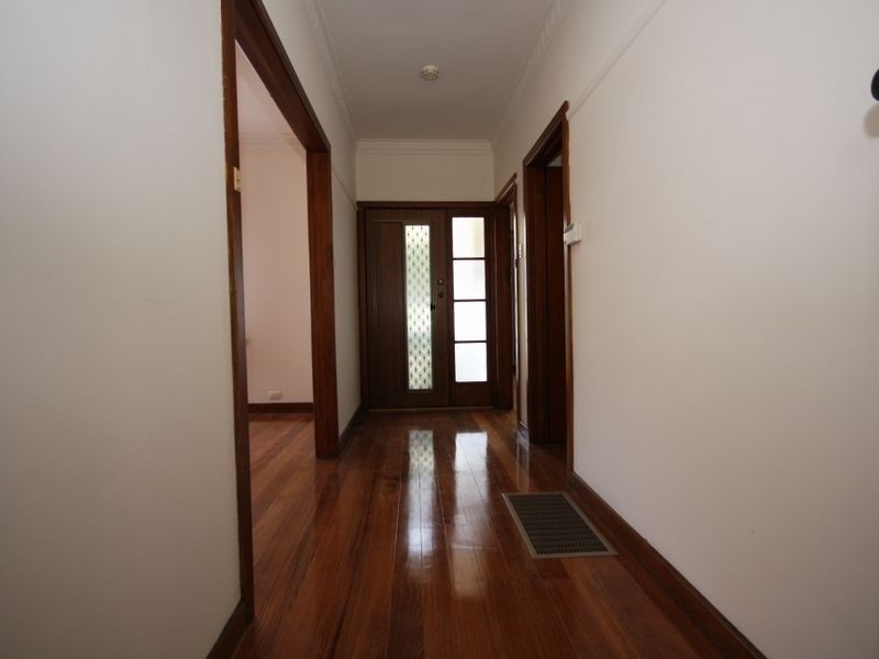 1/25 Rayhur Street, Clayton South VIC 3169