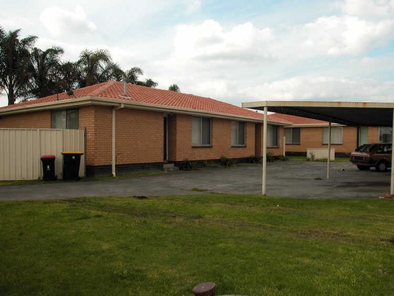 1/10 Moore Avenue, Clayton South VIC 3169