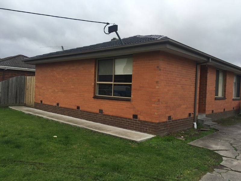 1/4 Moore Avenue, Clayton South VIC 3169