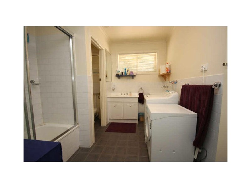 3/11 Burns Avenue, Clayton South VIC 3169