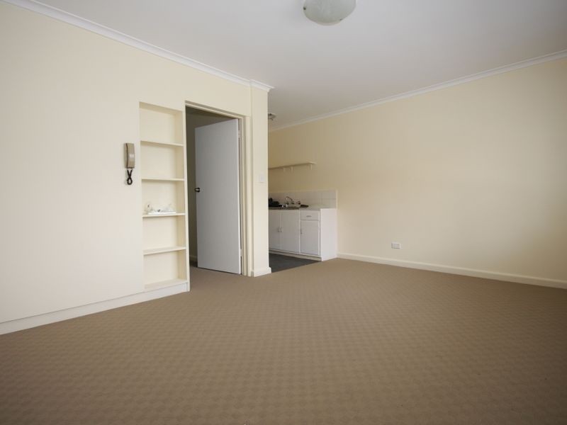 11/61 Eskdale Road, Caulfield North VIC 3161