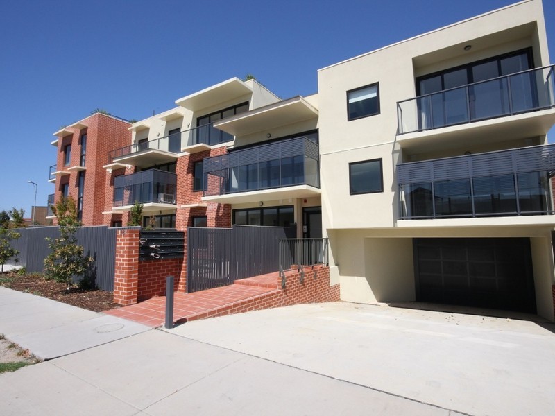 15/28 Burton Avenue, Clayton VIC 3168