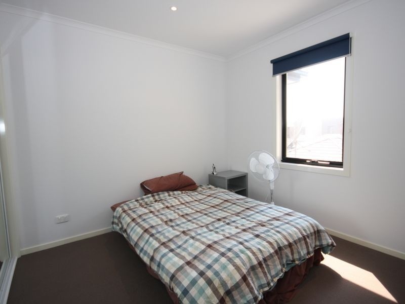 12 Evergreen Boulevard, Clayton South VIC 3169