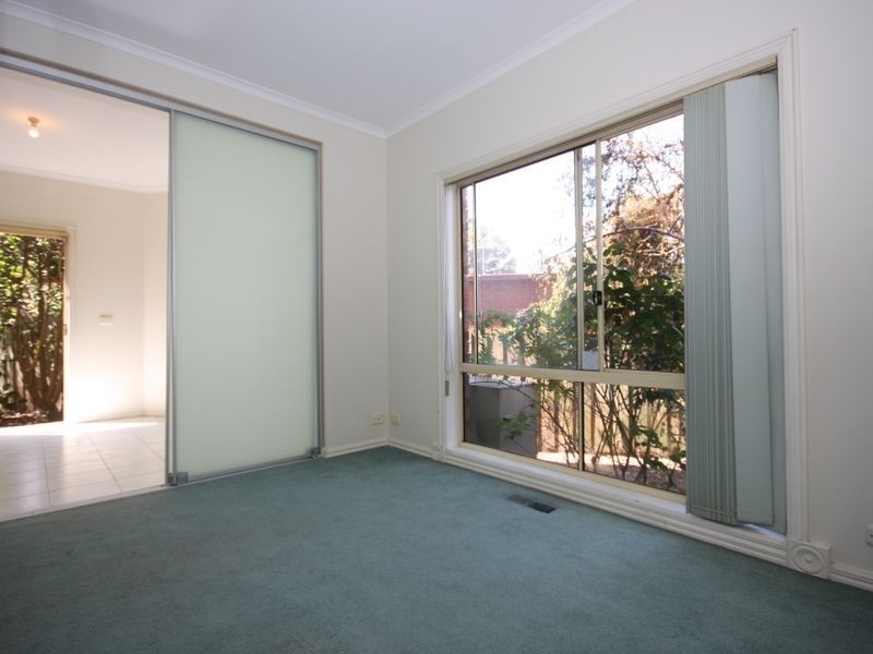 4/128 Kanooka Grove, Clayton VIC 3168