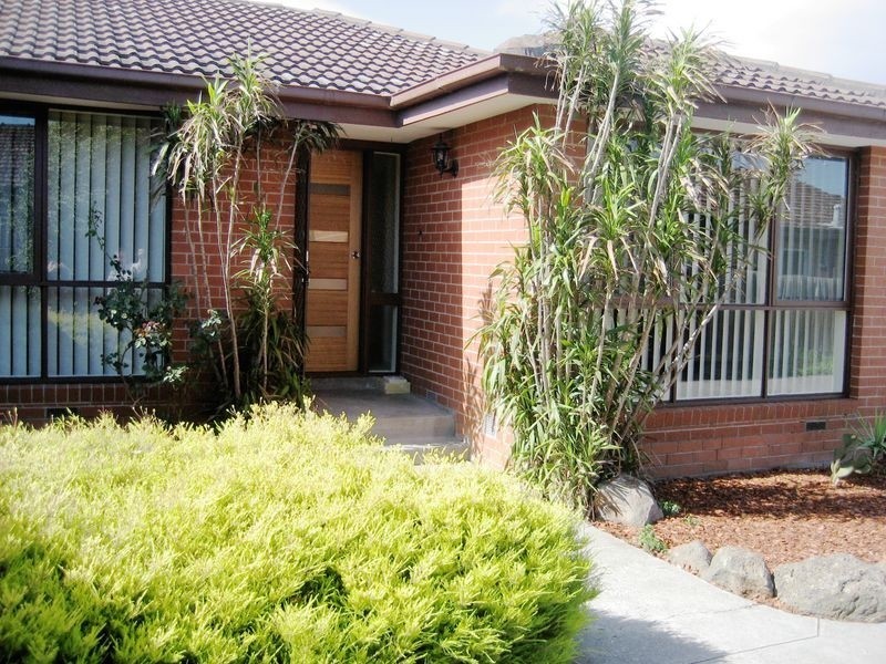 2/21 Oakes Avenue, Clayton South VIC 3169