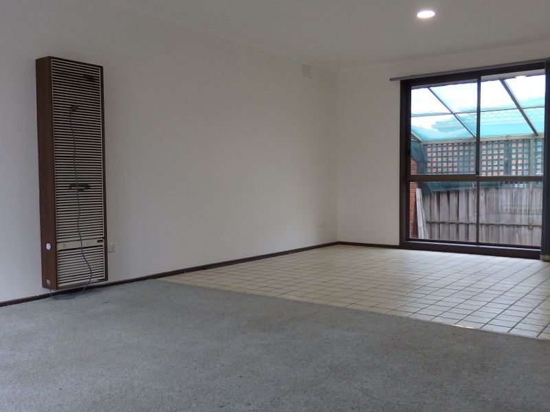 2/49 Milton Avenue, Clayton South VIC 3169