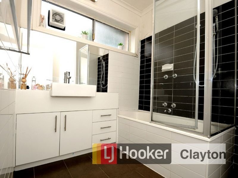 3/1 Burton Avenue, Clayton VIC 3168