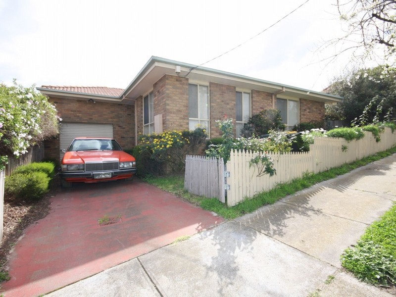 11 Harcourt Avenue, Mulgrave VIC 3170
