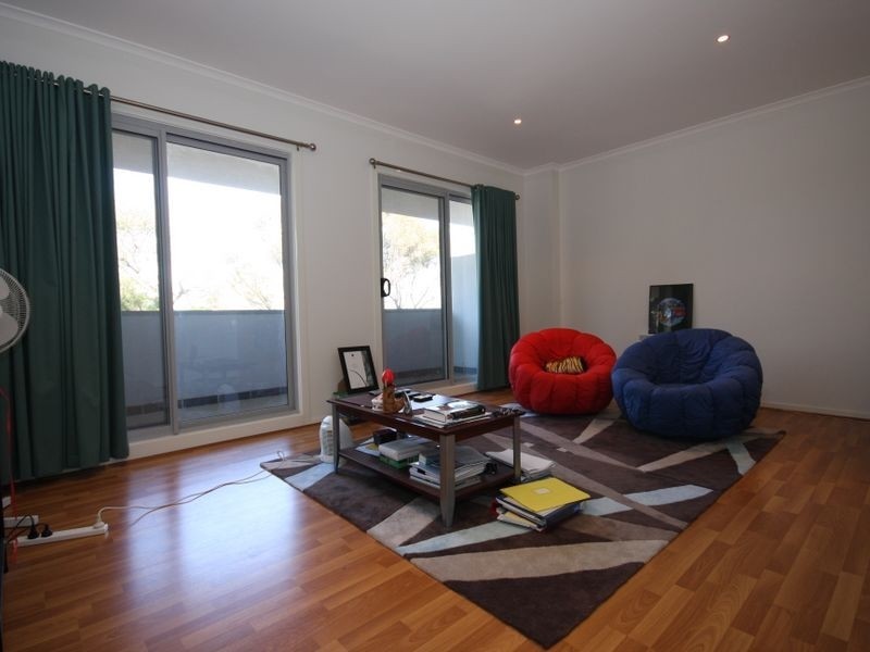 9/3 Rusden Place, Notting Hill VIC 3168
