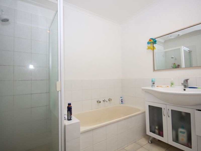 8/27-29 Princes Highway, Pakenham VIC 3810