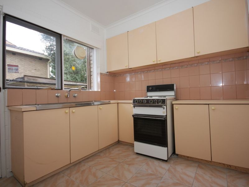 2/70 Wellington Road, Clayton VIC 3168