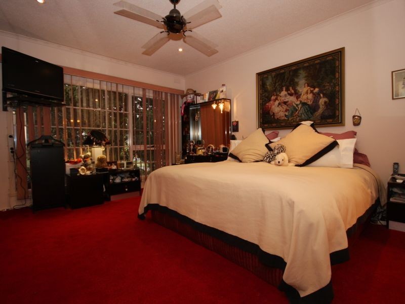 2 Trent Court, Notting Hill VIC 3168