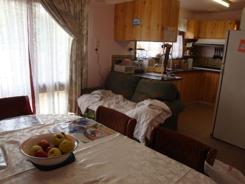 8 Loddon Court, Clayton South VIC 3169