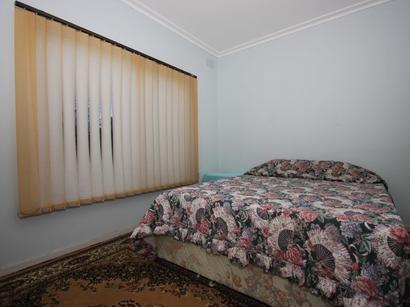 27 Prince Charles, Clayton VIC 3168