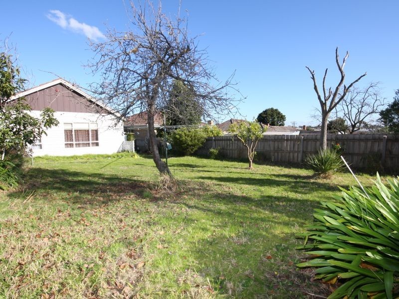 15 Margaret Street, Clayton VIC 3168