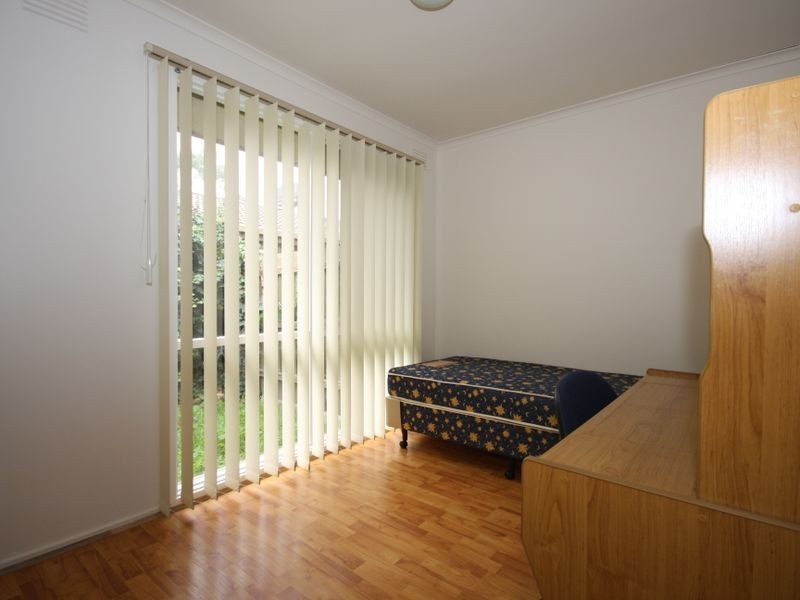 4/8 Dennis Street, Clayton VIC 3168