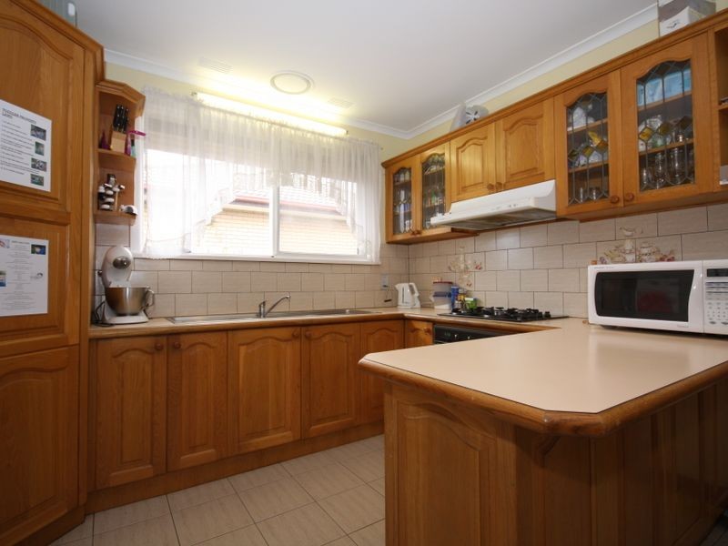 34 Kambara Drive, Mulgrave VIC 3170