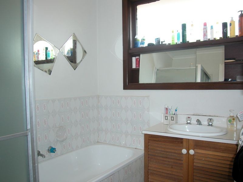 2/1 Yarram Crescent, Clayton VIC 3168