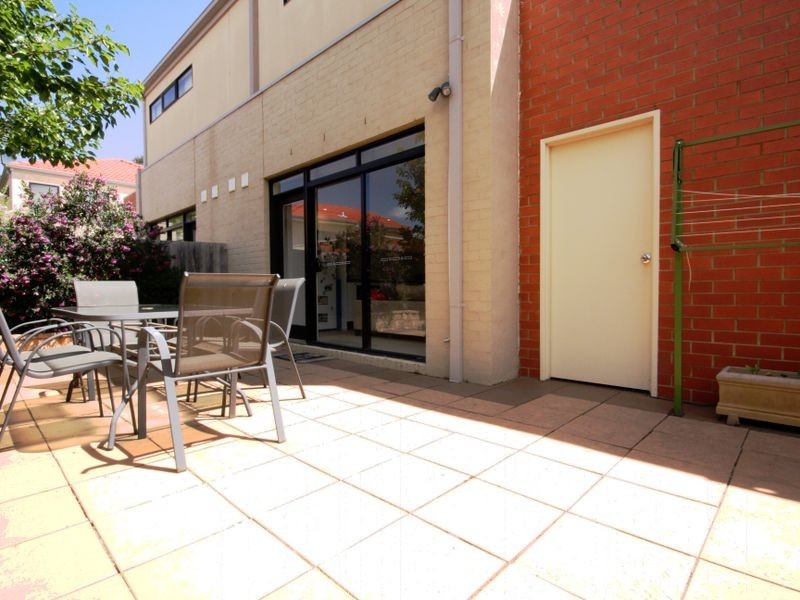 23D Browns Road, Clayton VIC 3168