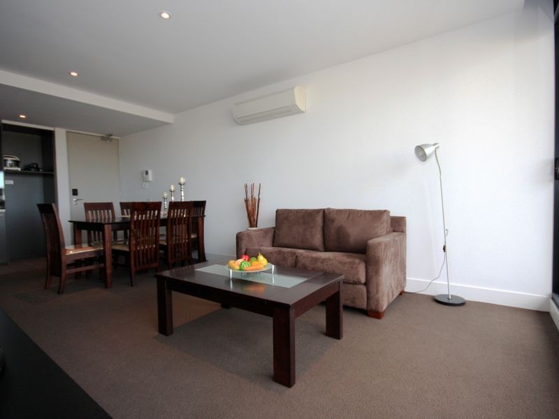 914/32 Bray Street, South Yarra VIC 3141