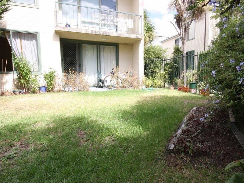 1/6 Bettina Street, Clayton VIC 3168