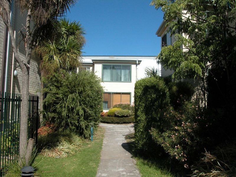 1/6 Bettina Street, Clayton VIC 3168