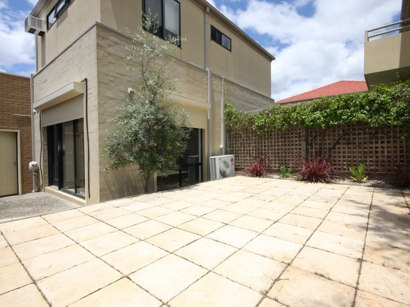 5 Shady Mews, Clayton VIC 3168