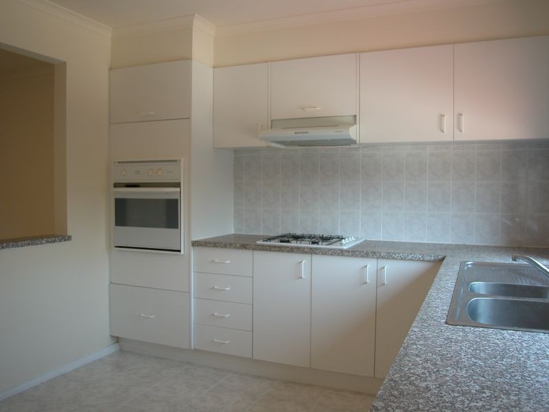 2/25 Rose Street, Clayton VIC 3168