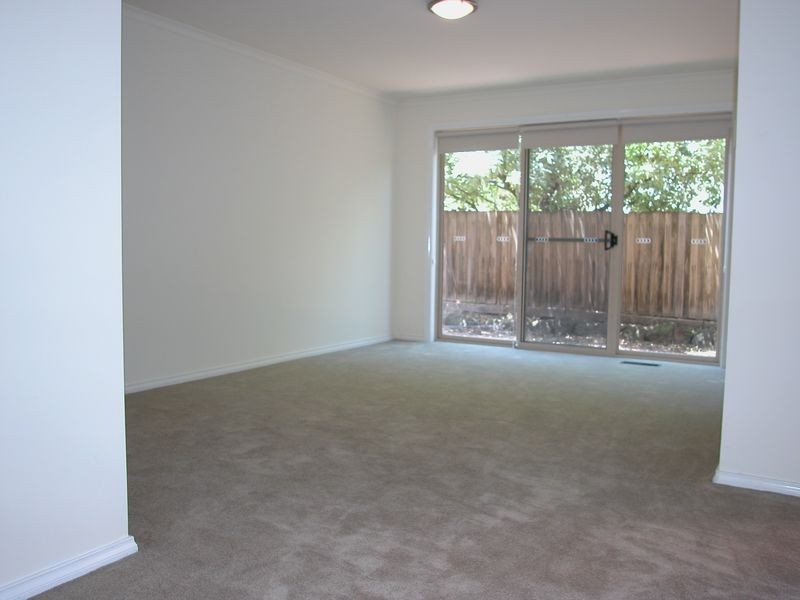 2/25 Rose Street, Clayton VIC 3168