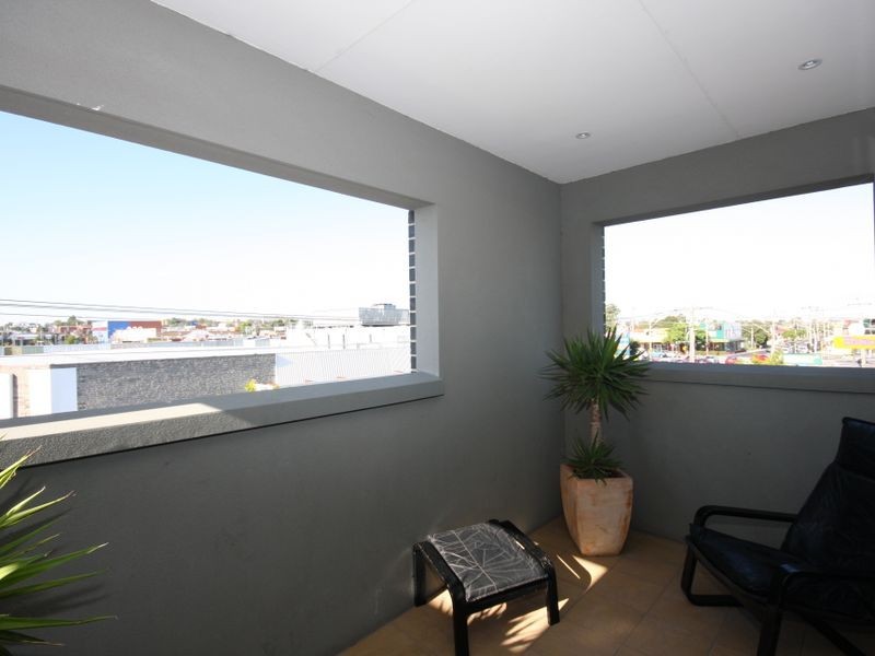 31/1324-1328 Centre Road, Clayton South VIC 3169
