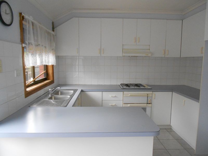 2/38 Schneider Crescent, Clarinda VIC 3169