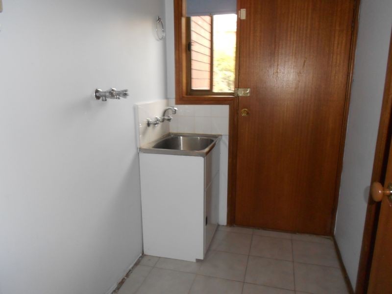 2/38 Schneider Crescent, Clarinda VIC 3169