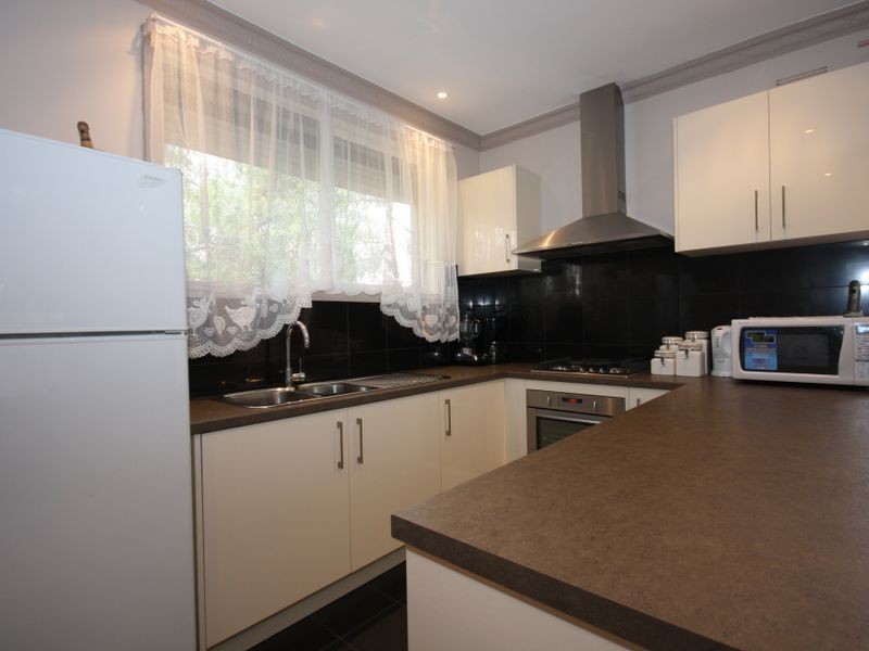 6 SNOWY COURT, Clarinda VIC 3169