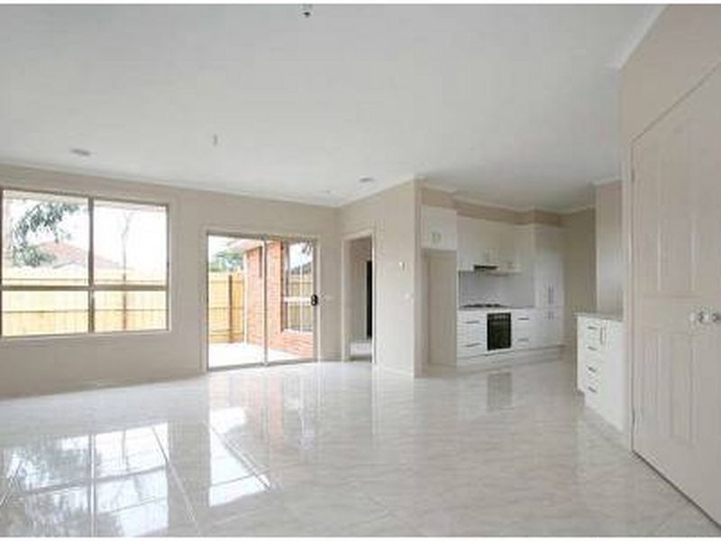 2/35 Second Street, Clayton South VIC 3169