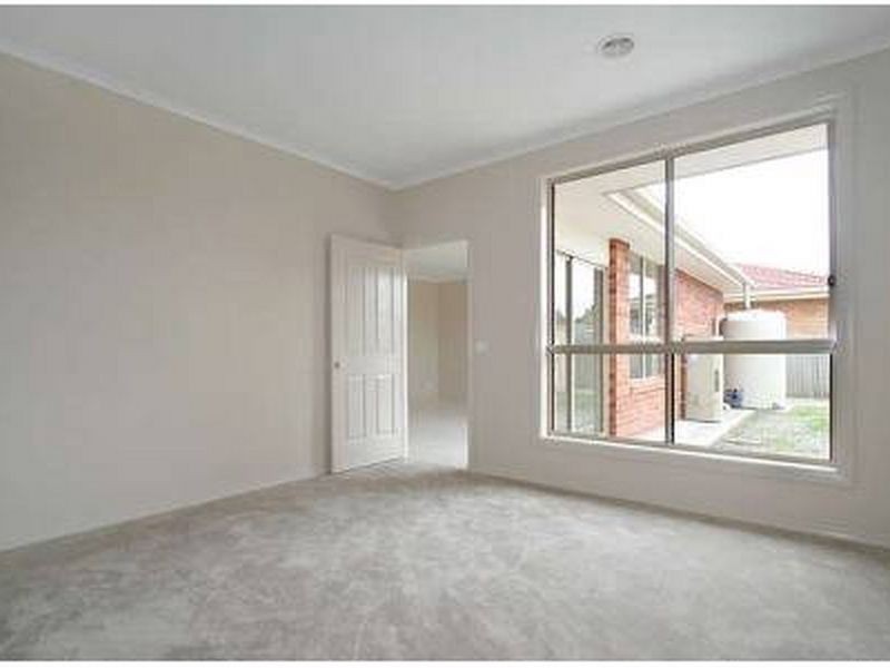 2/35 Second Street, Clayton South VIC 3169