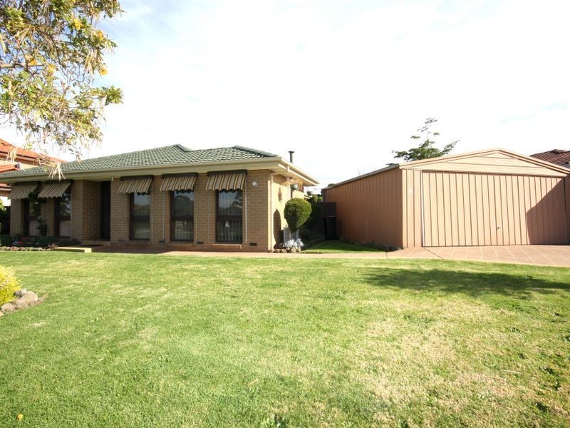 12 BARWON COURT, Clayton South VIC 3169