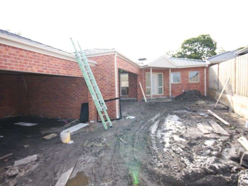 2/15 Margaret Street, Clayton VIC 3168